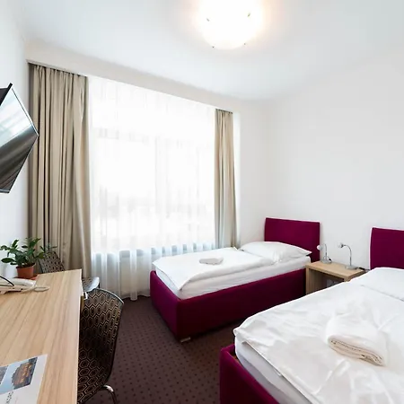 Mini Akord 酒店 俄斯特拉发