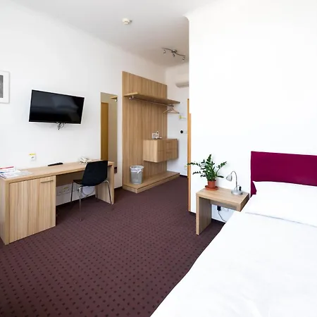 מלון Mini Akord אוסטרבה