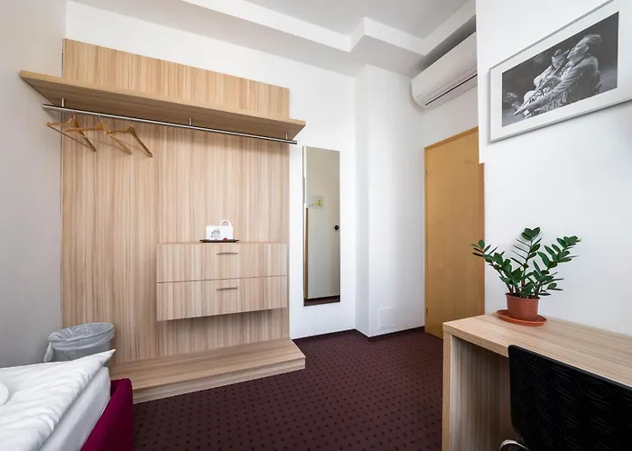 Hotell Mini Akord 3*